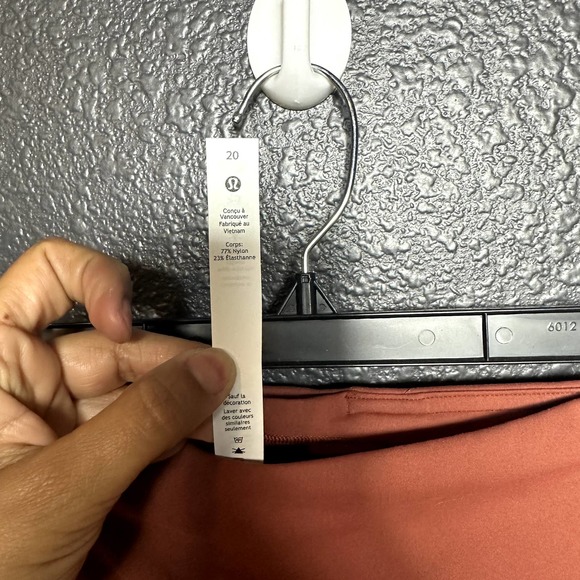 Lululemon Women's Invigorate High Rise Tight 25" Dark Terracotta Size 20 NWT - Picture 8 of 9